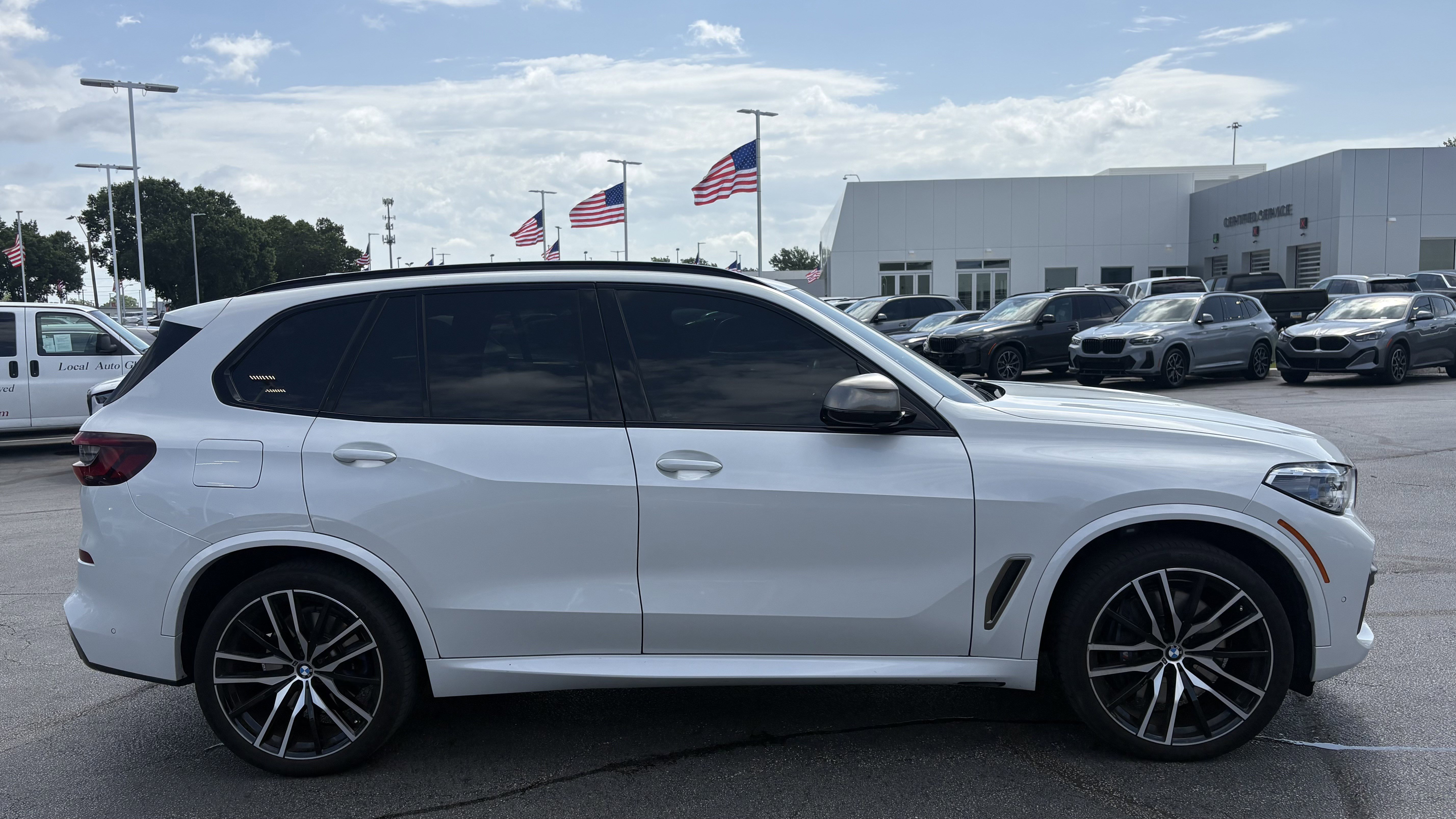 Used 2023 BMW X5 M50i w/ Executive Package AWD/4WD image 11