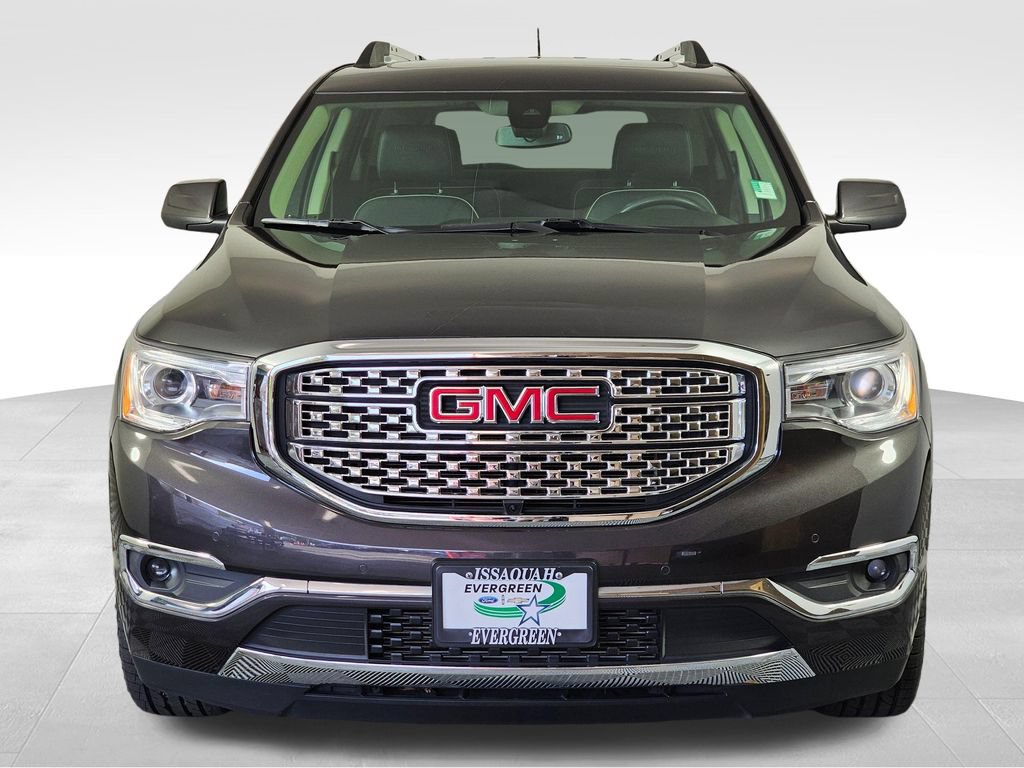 Used 2018 GMC Acadia Denali w/ Technology Package AWD/4WD image 2