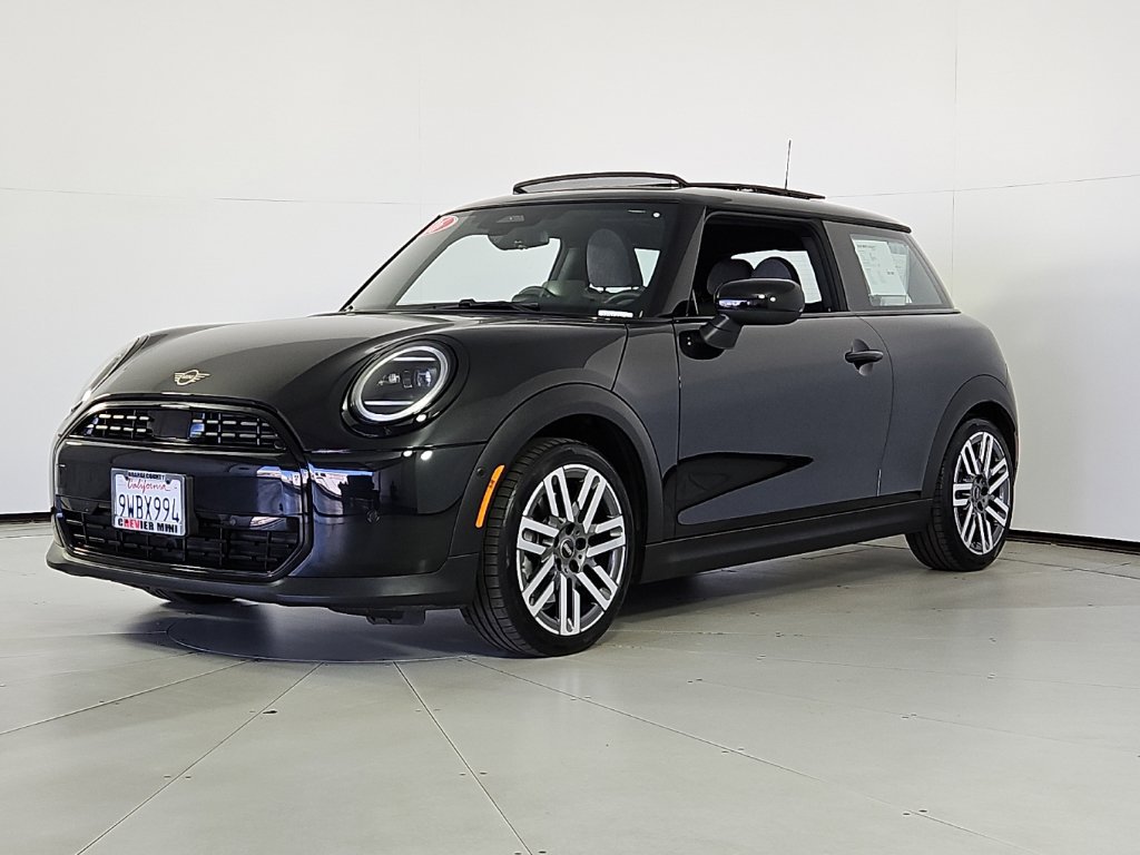 Used 2026 MINI Cooper 2-Door Hardtop FWD image 2