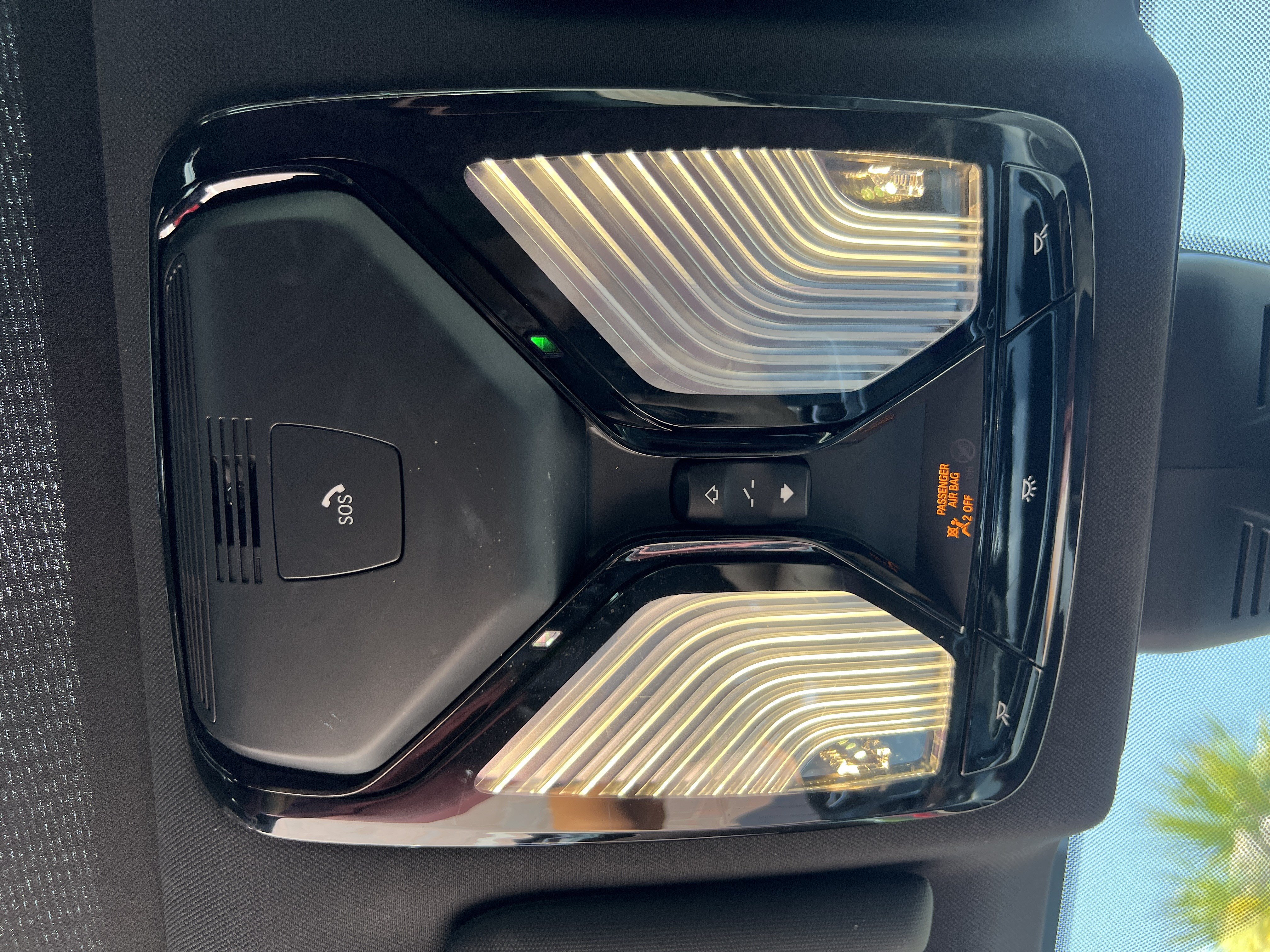 Used 2023 BMW 230i Coupe w/ Premium Package RWD image 39