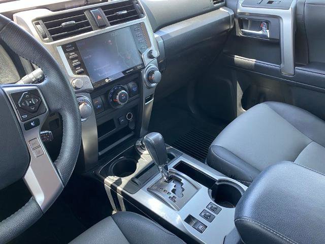 Used 2022 Toyota 4Runner SR5 Premium w/ Moonroof Package AWD/4WD image 22