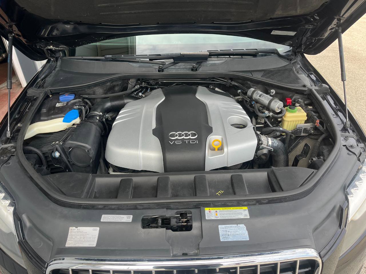 Used 2015 Audi Q7 TDI Premium Plus w/ Premium Plus Package AWD/4WD image 38