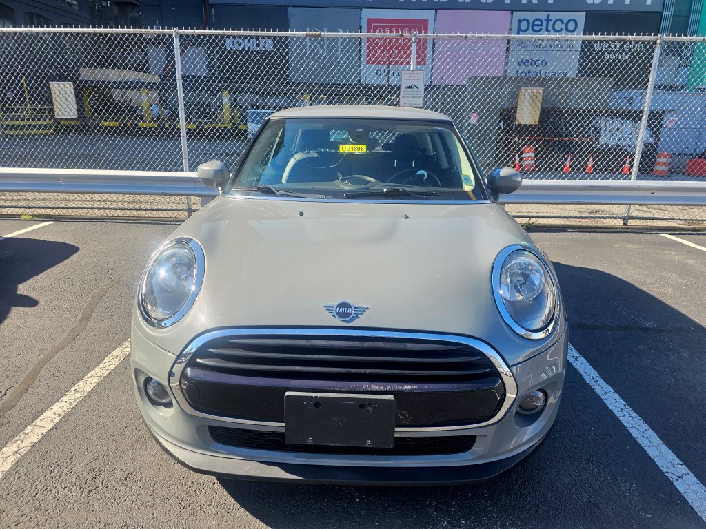Used 2021 MINI Cooper 2-Door Hardtop FWD image 5