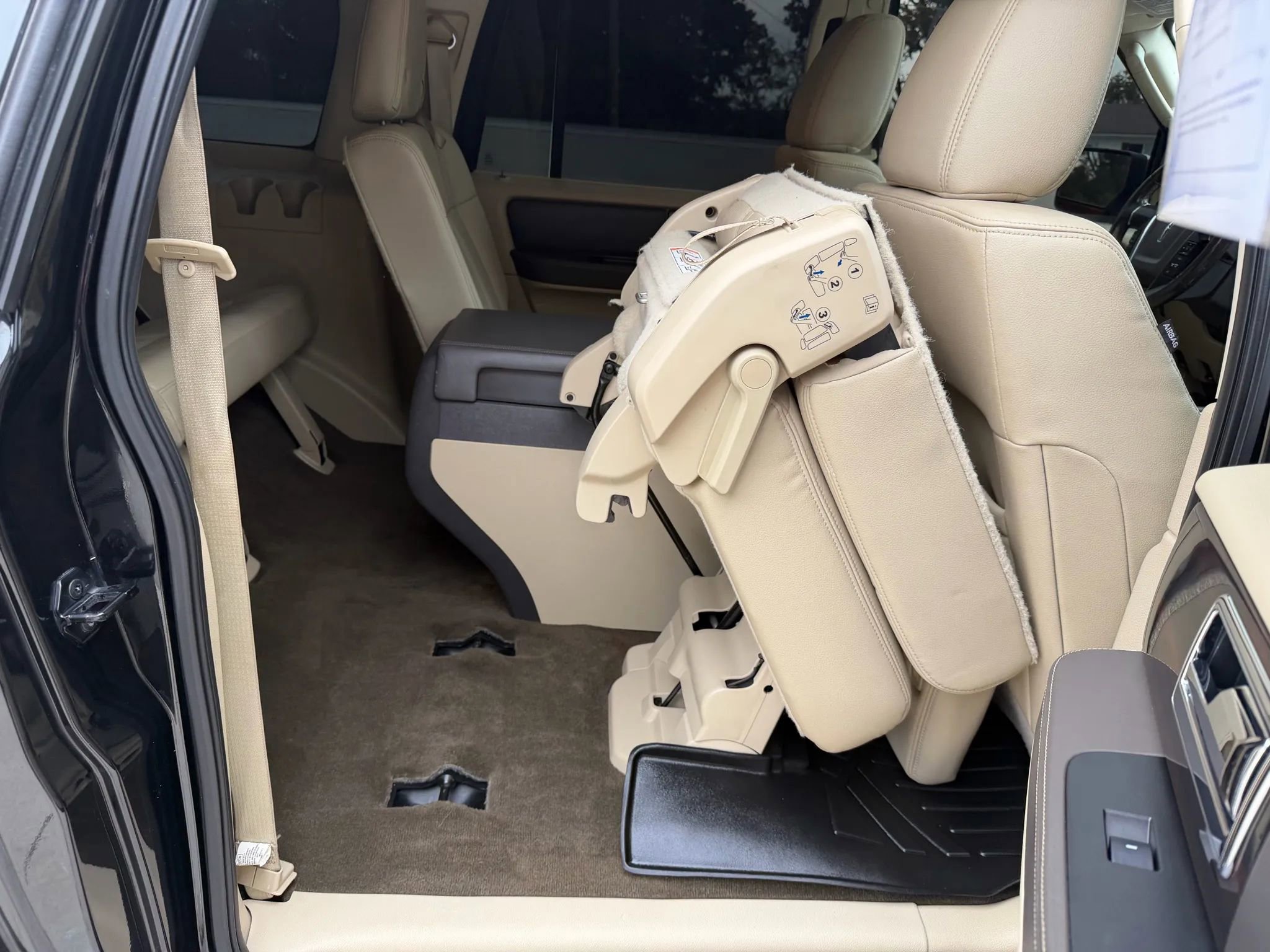 Used 2015 Lincoln Navigator L 4WD w/ Equipment Group 101A Reserve image 49