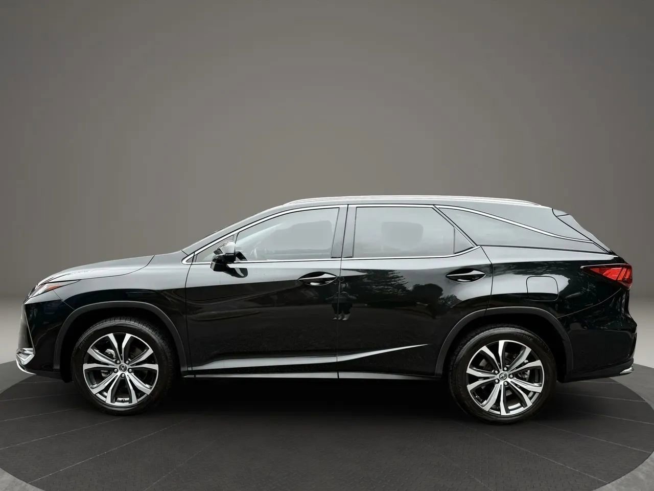Used 2021 Lexus RX 350L FWD w/ Premium Package image 8