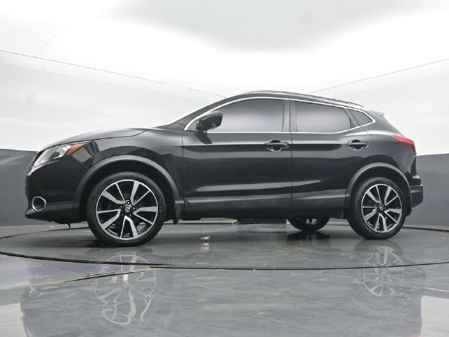 Used 2017 Nissan Rogue Sport SL w/ SL Premium Package AWD/4WD image 44