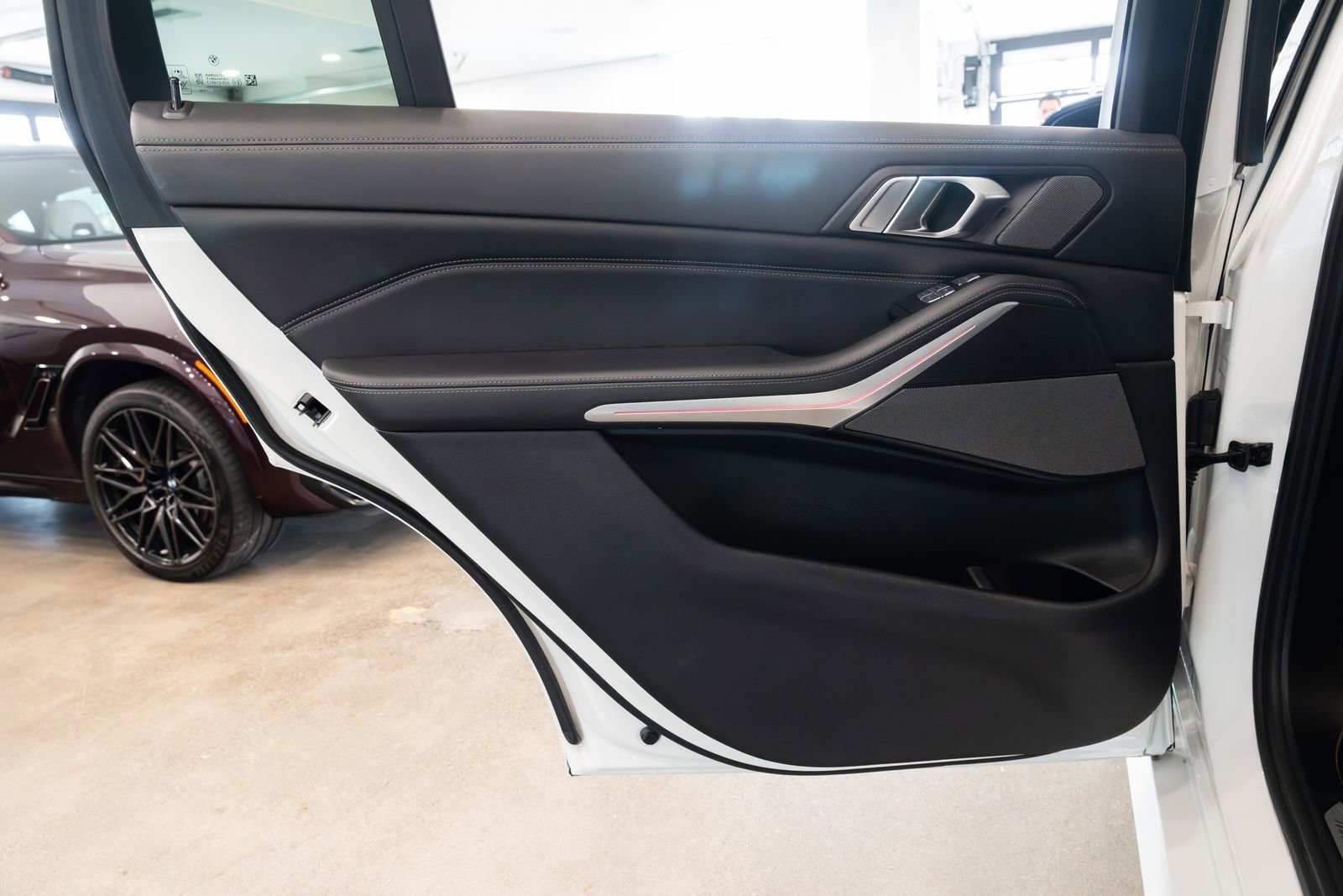 Used 2022 BMW X7 M50i image 22