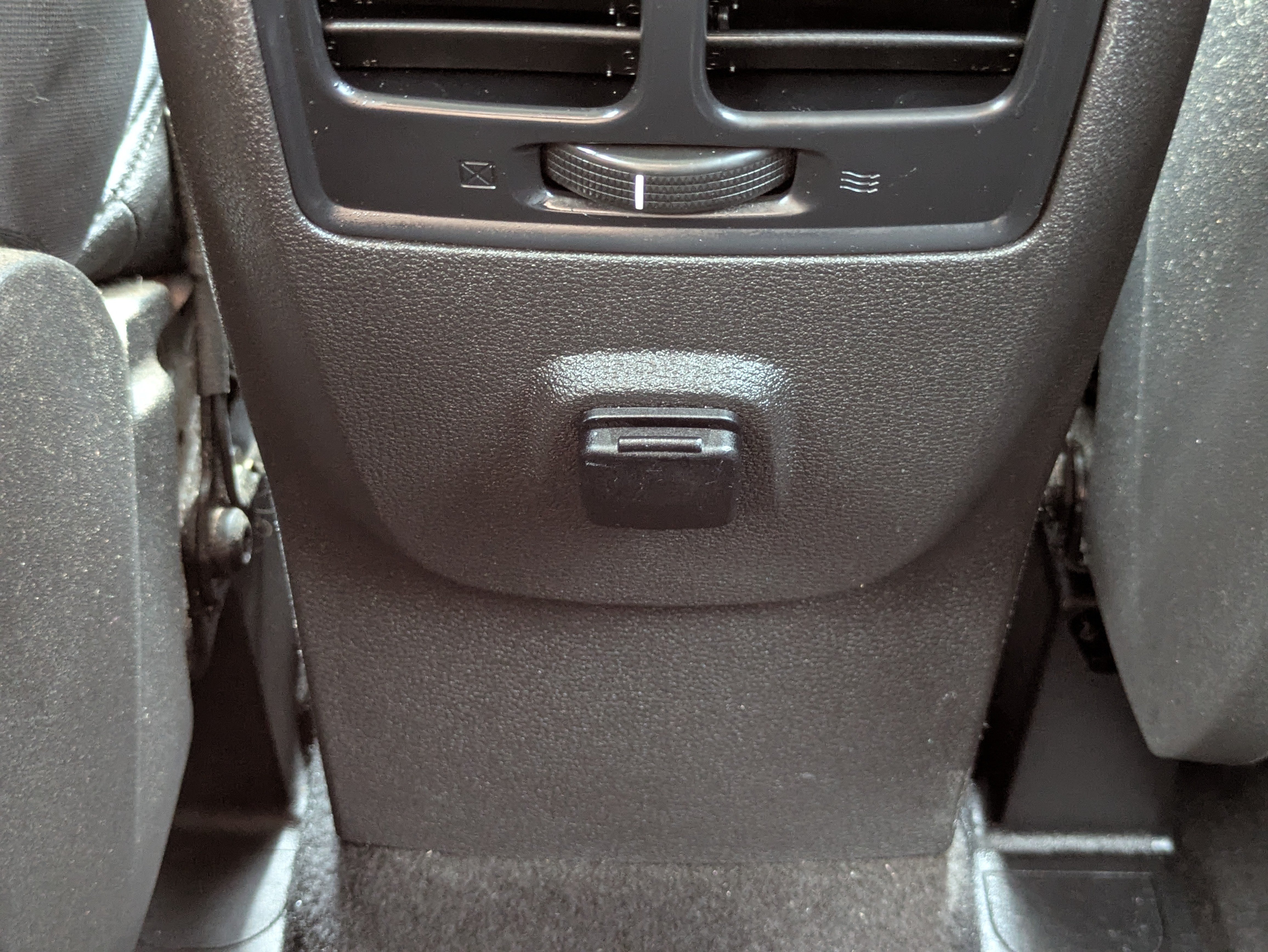 Used 2019 Ford Escape SE FWD image 34