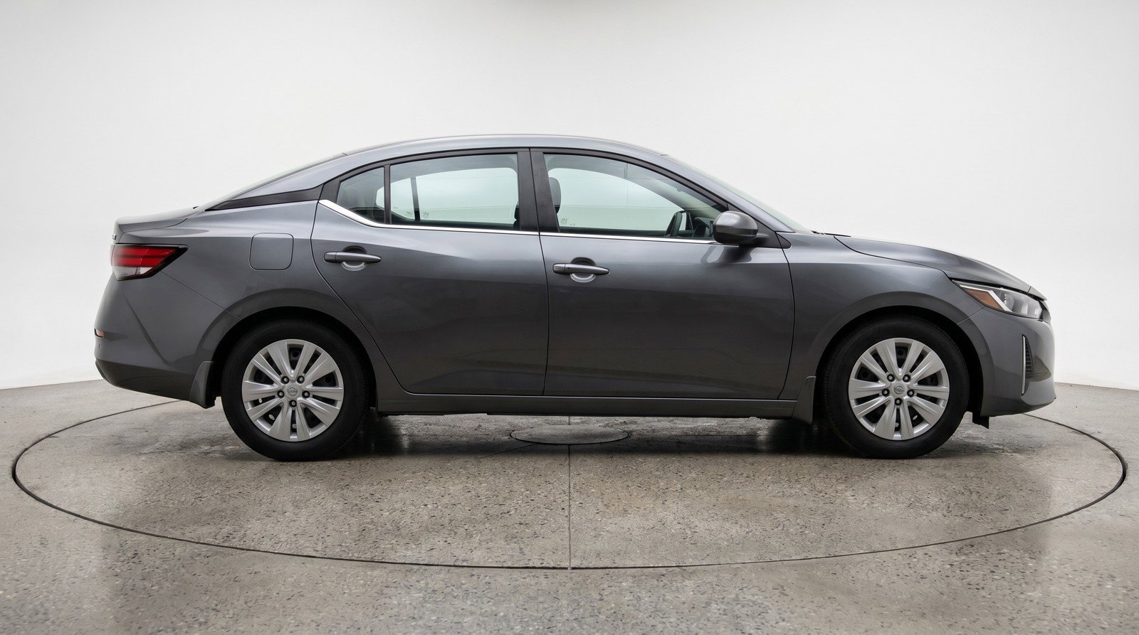 Used 2025 Nissan Sentra S FWD image 11
