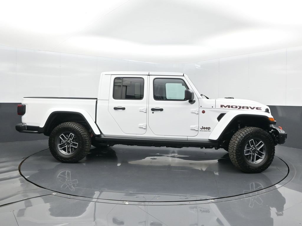 New 2026 Jeep Gladiator Mojave image 8