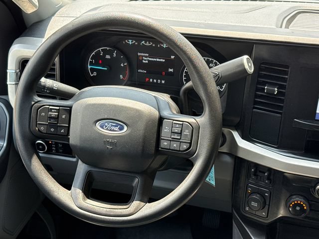 Used 2023 Ford F250 XLT w/ FX4 Off-Road Package AWD/4WD image 13