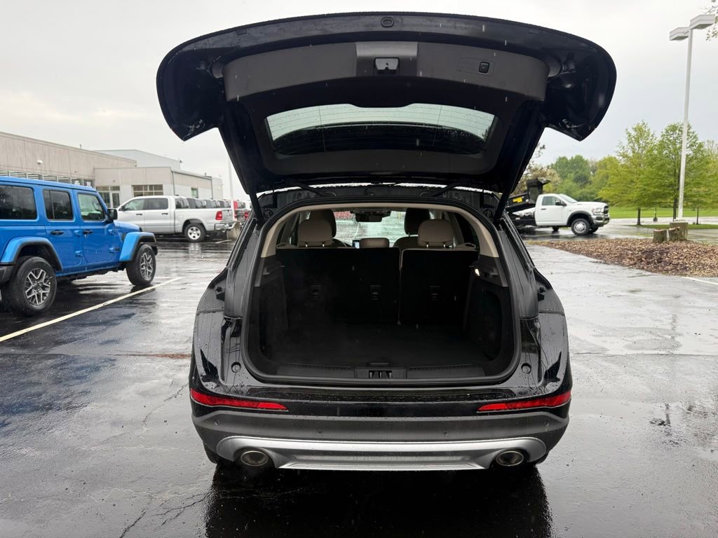 Used 2023 Lincoln Corsair AWD w/ Equipment Group 101A image 37