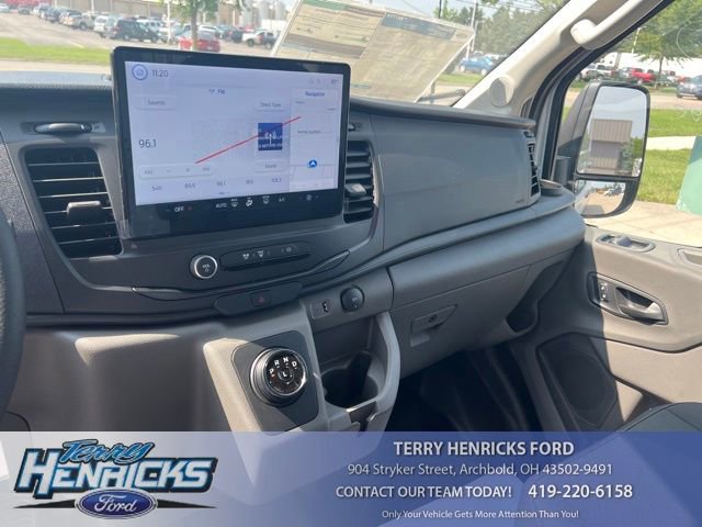 New 2023 Ford E-Transit Medium Roof RWD image 18