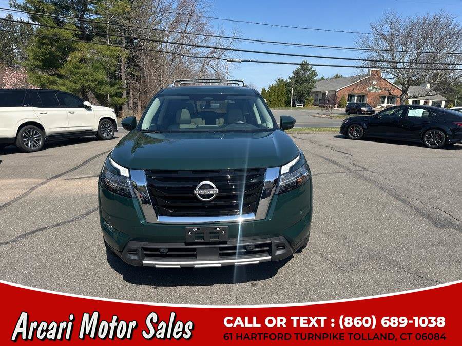 Used 2023 Nissan Pathfinder SL w/ SL Premium Package AWD/4WD image 8