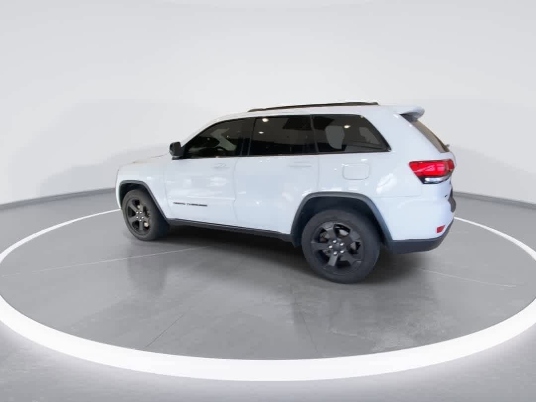 Used 2021 Jeep Grand Cherokee Freedom Edition AWD/4WD image 6
