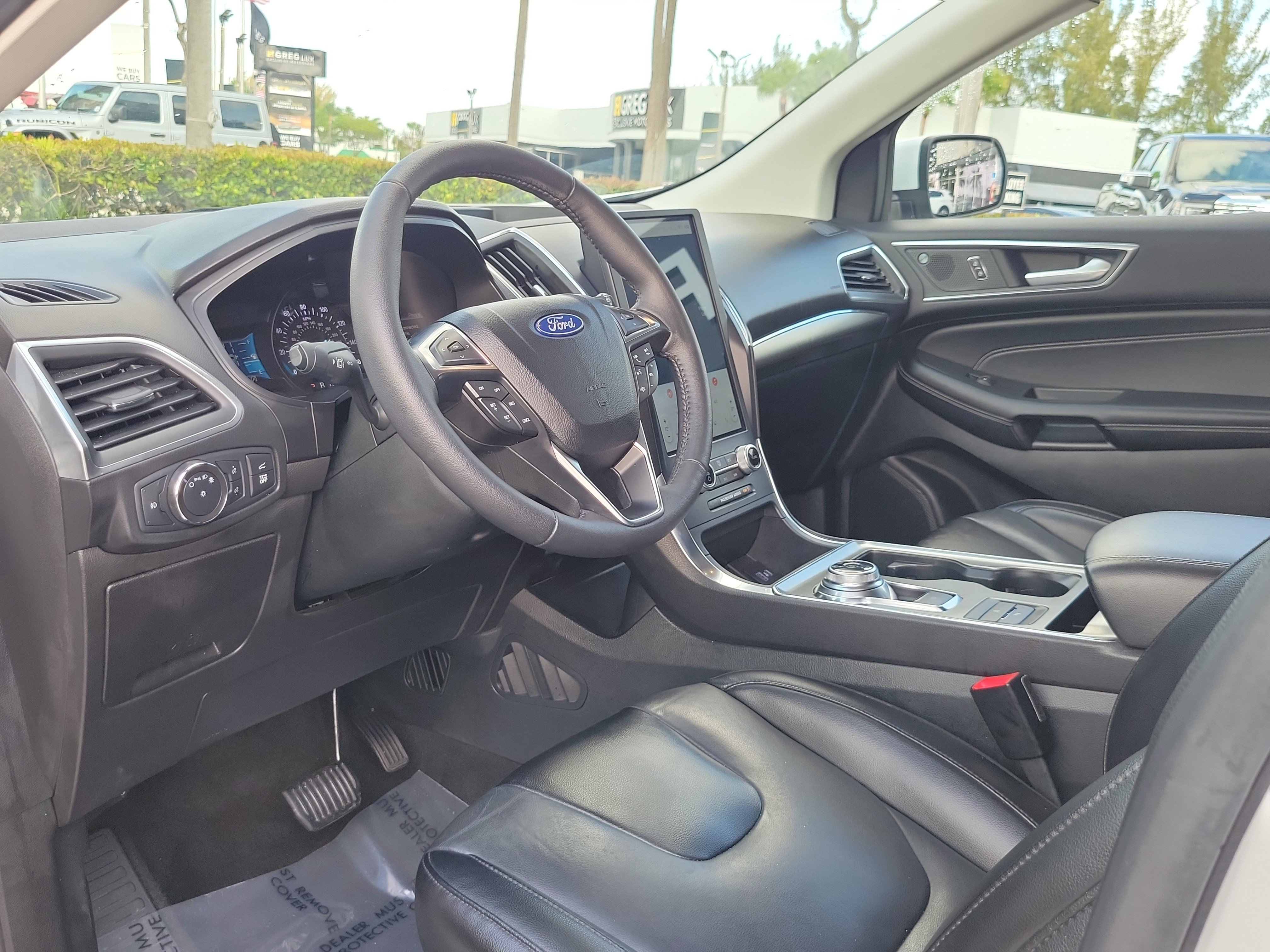 Used 2022 Ford Edge Titanium AWD/4WD image 9