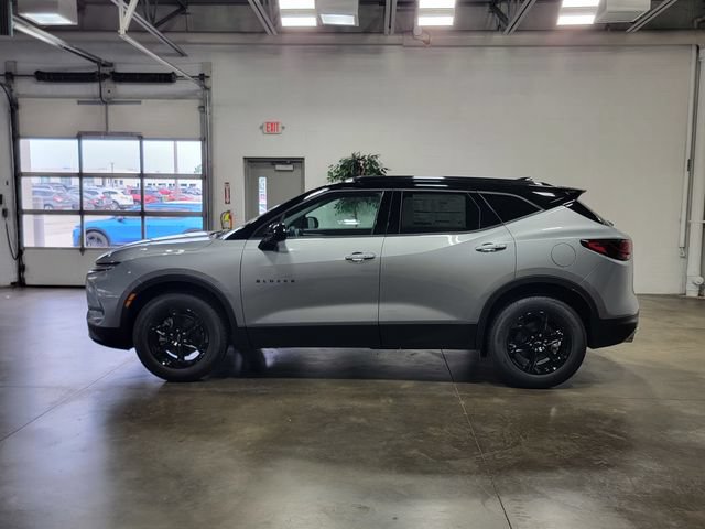 New 2026 Chevrolet Blazer LT w/ Convenience Package AWD/4WD image 8