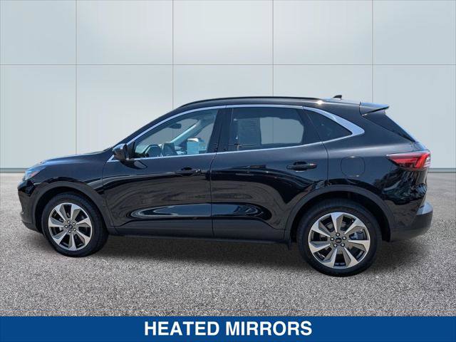 Certified 2023 Ford Escape Platinum AWD/4WD image 2