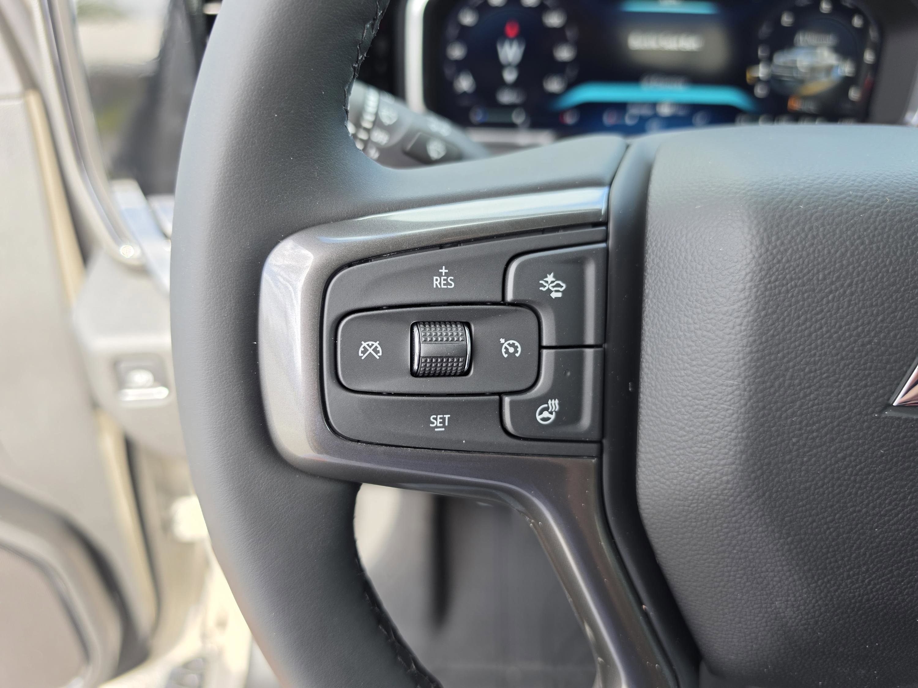 New 2026 Chevrolet Silverado 2500 ZR2 AWD/4WD image 32