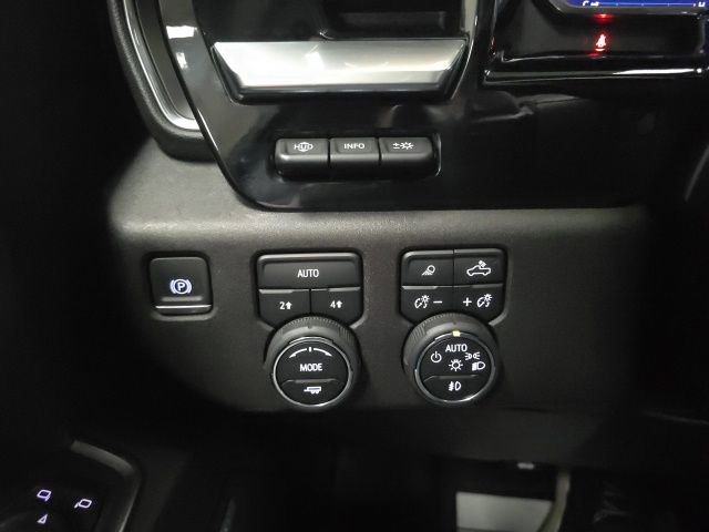 Certified 2024 Chevrolet Silverado 1500 LTZ w/ Technology Package image 19