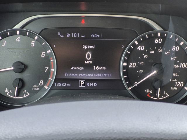 Used 2024 Nissan Titan SV w/ SV Convenience Package RWD image 10
