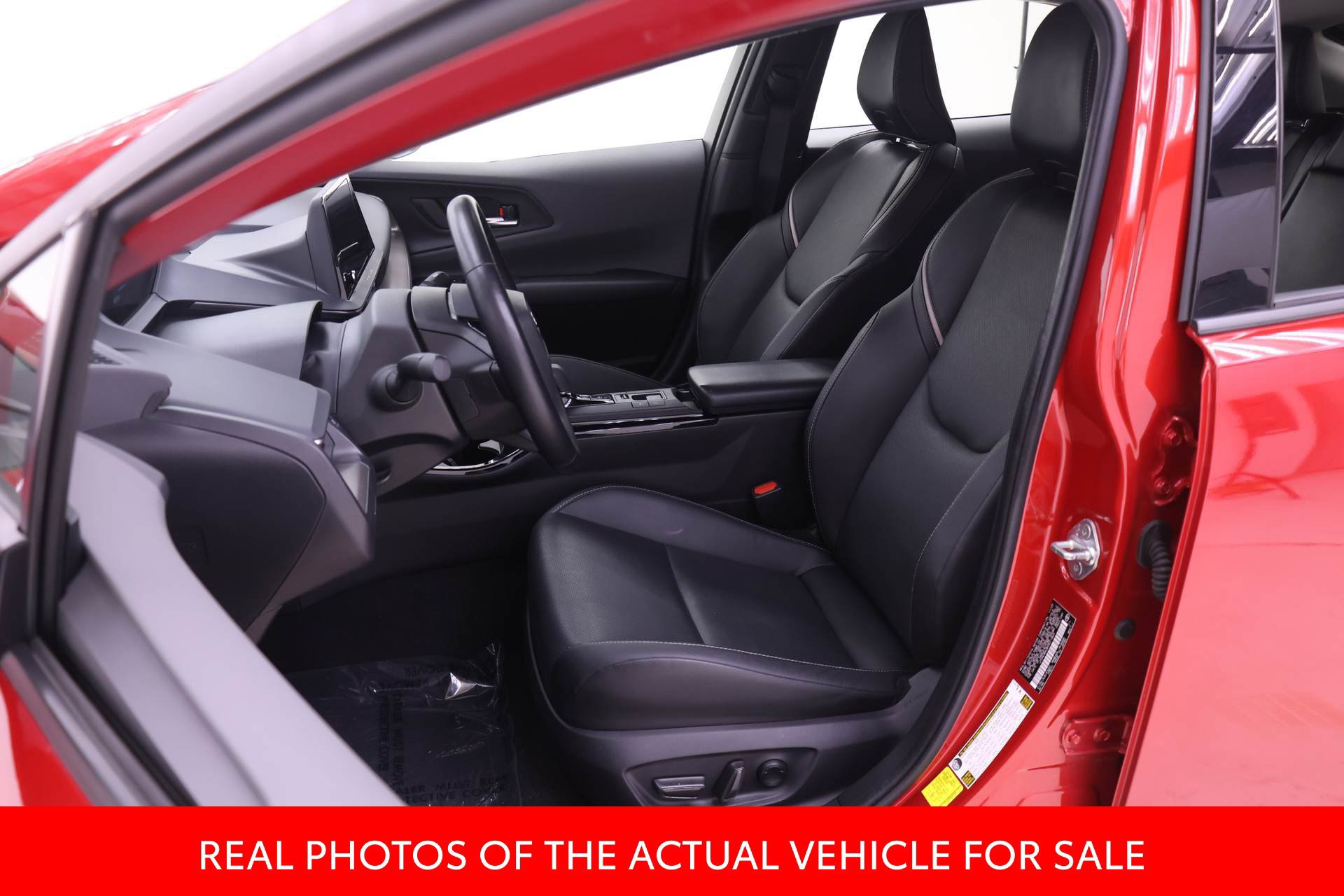 Certified 2024 Toyota Prius XLE AWD/4WD image 4
