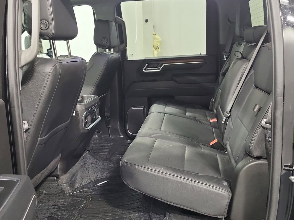 Used 2025 GMC Sierra 2500 Denali w/ Denali Reserve Package AWD/4WD image 4