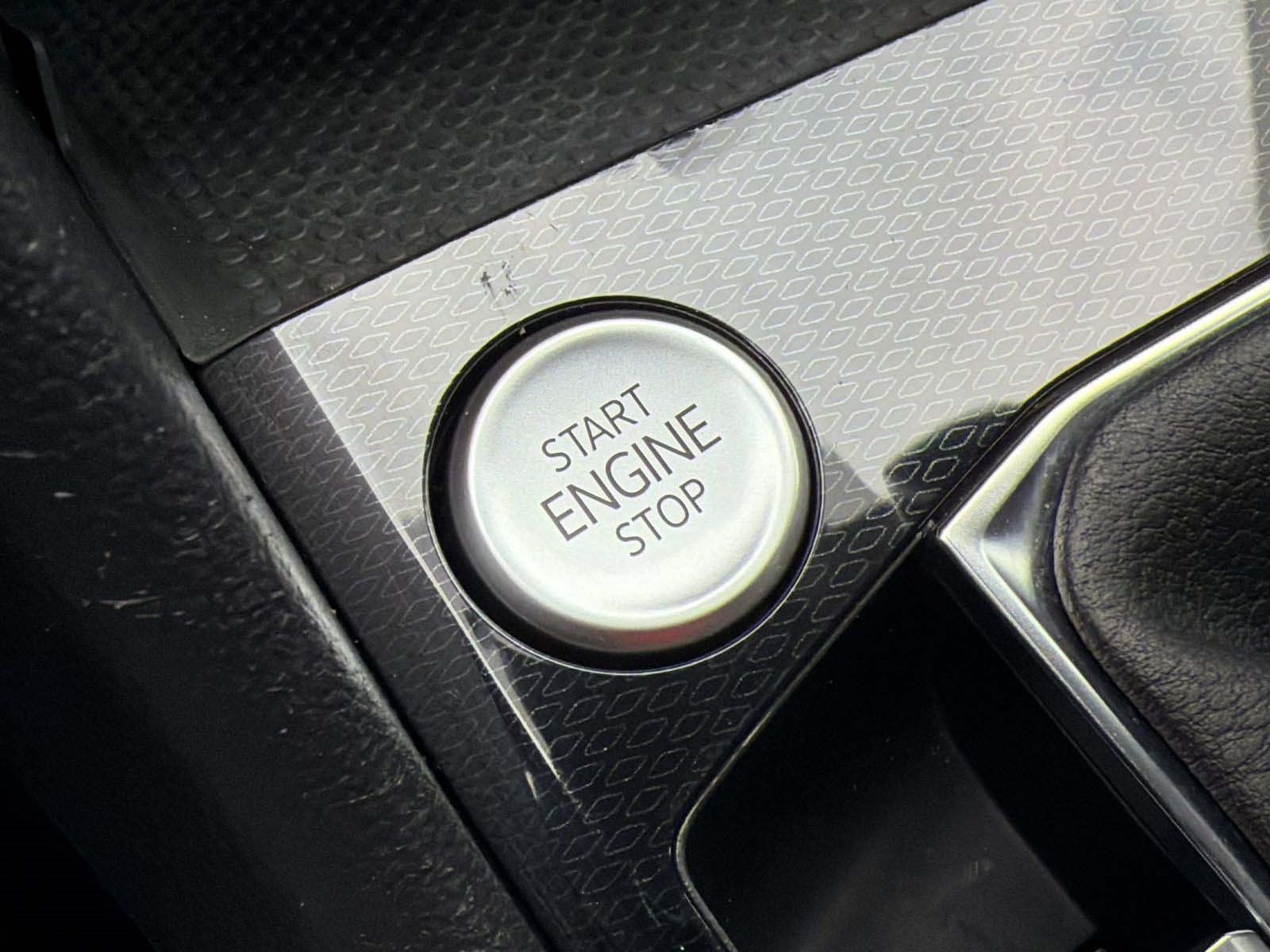 Certified 2026 Volkswagen Taos S FWD image 16