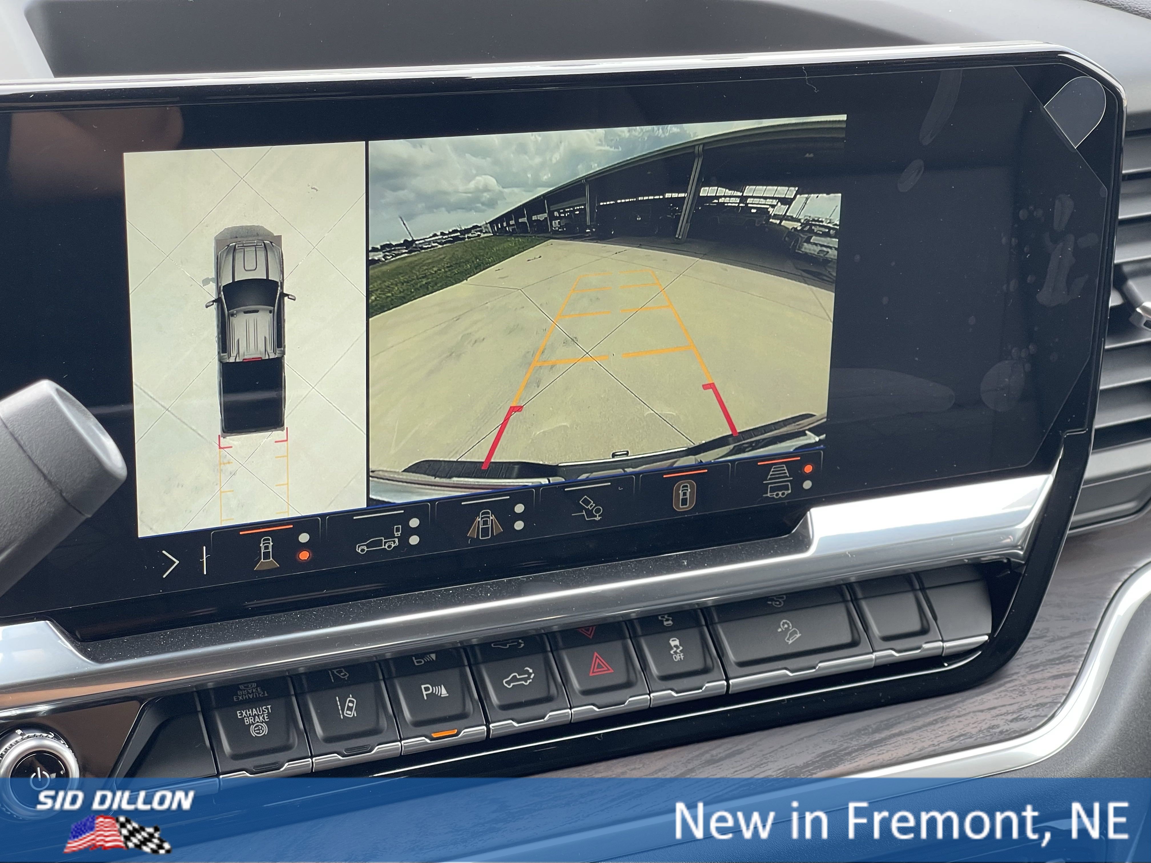 New 2025 GMC Sierra 2500 SLT w/ SLT Premium Package image 4