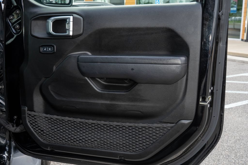 Used 2022 Jeep Wrangler Unlimited Sport AWD/4WD image 12