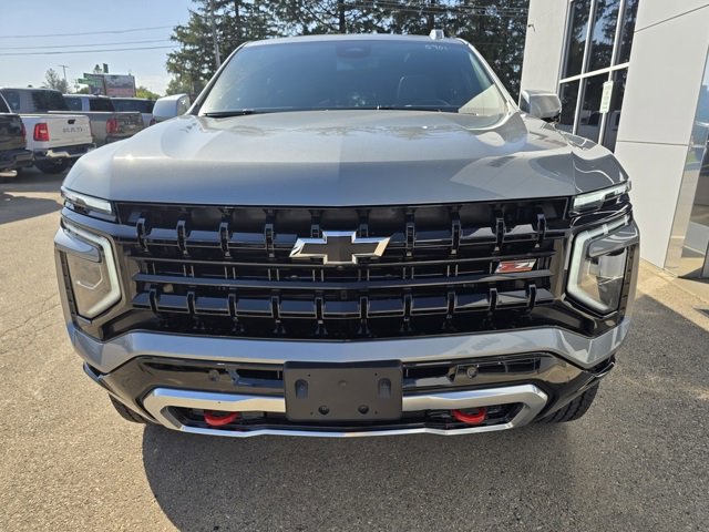 New 2026 Chevrolet Suburban Z71 w/ Comfort Package image 3