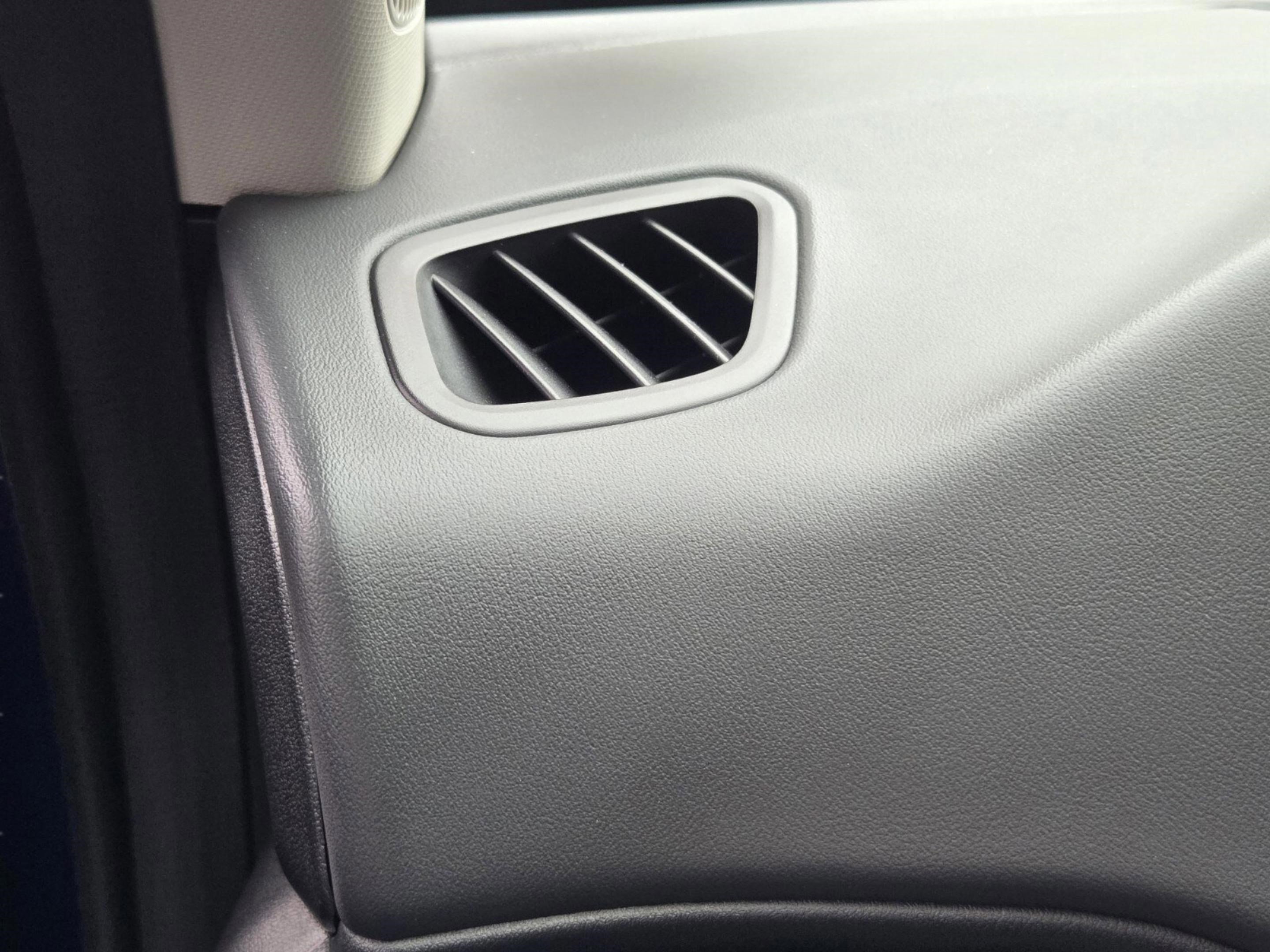 Used 2025 Kia K4 EX image 53