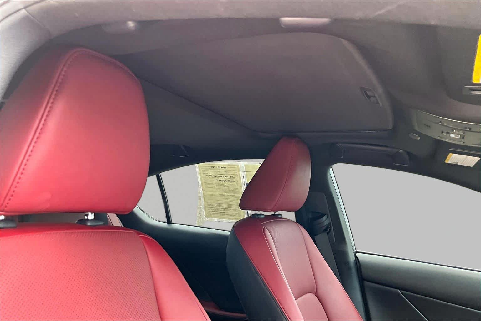 Used 2025 Lexus IS 300 w/ Premium Package RWD image 14