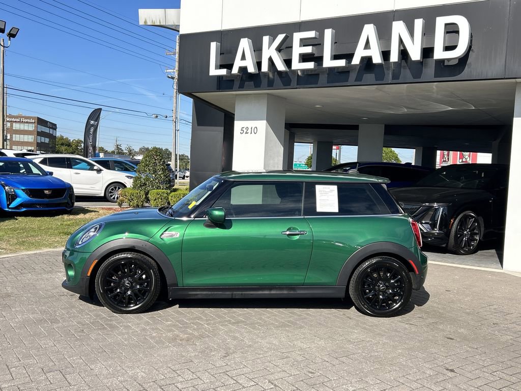 Used 2020 MINI Cooper 2-Door Hardtop image 3