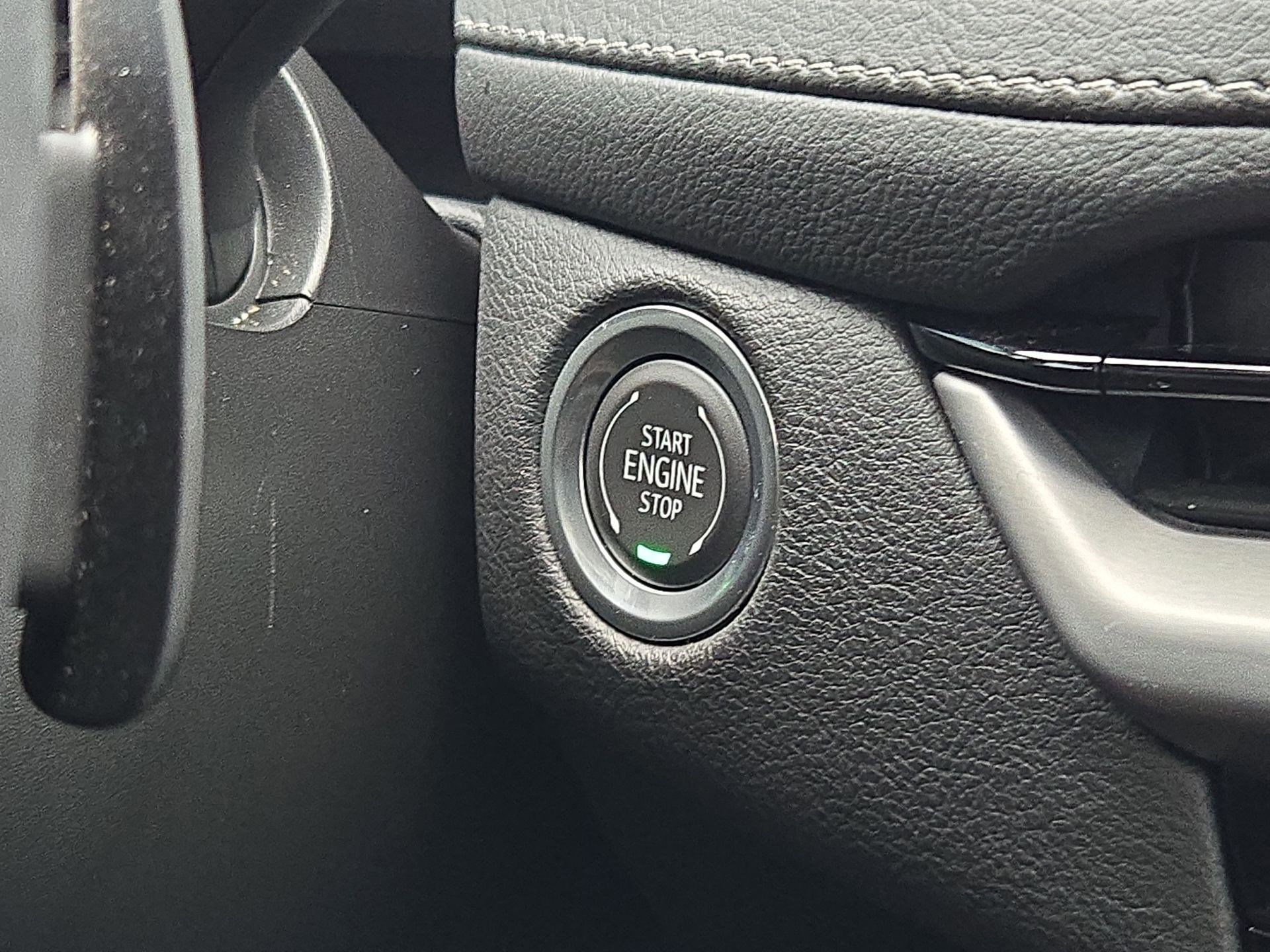Used 2024 Cadillac XT4 Premium Luxury w/ Cold Weather Package FWD image 20