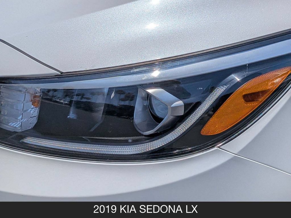 Used 2019 Kia Sedona LX FWD image 10