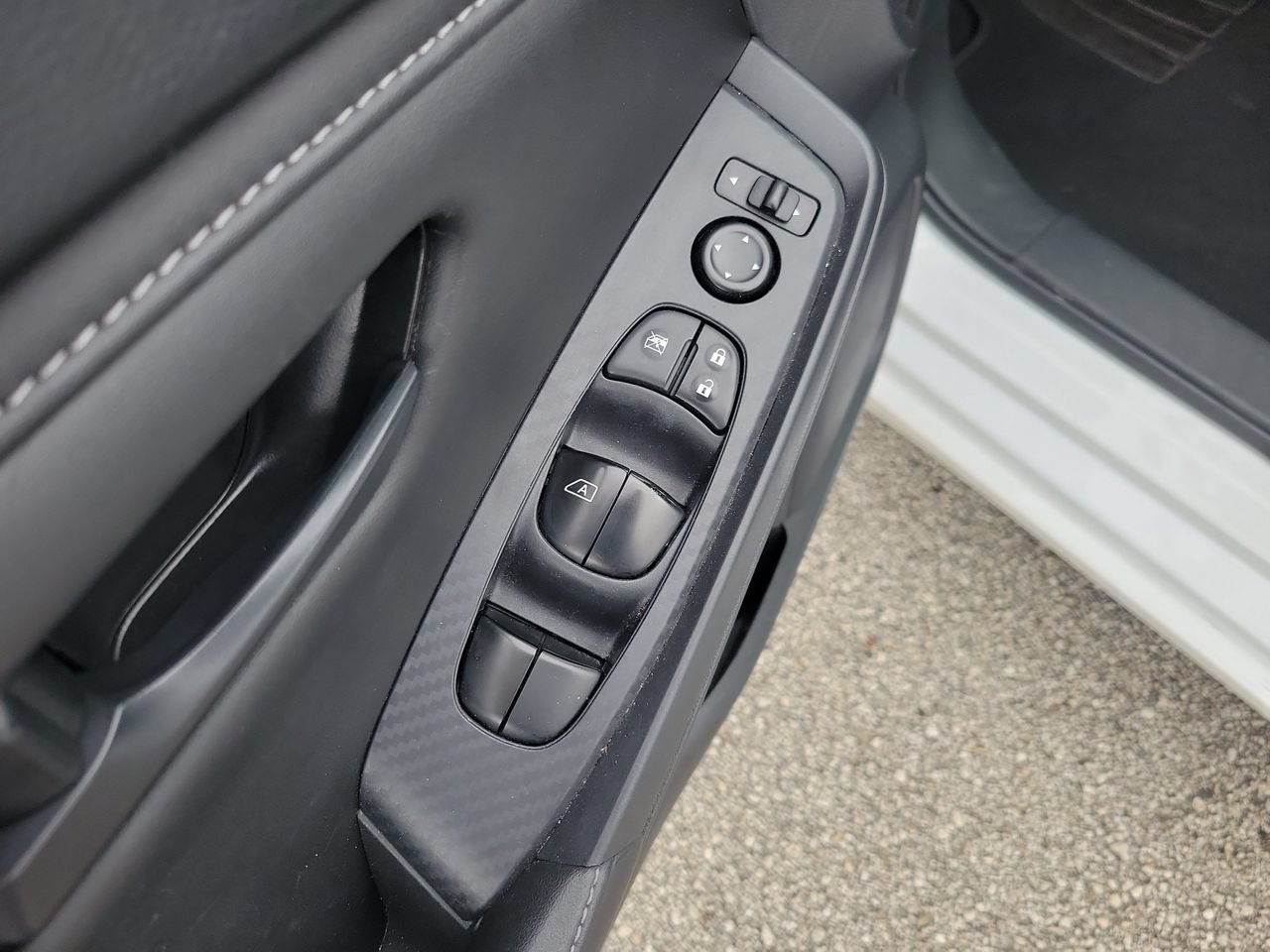 Used 2024 Nissan Sentra S FWD image 12