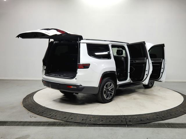 Used 2022 Jeep Wagoneer Series III image 15