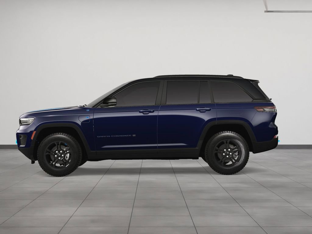 New 2024 Jeep Grand Cherokee Trailhawk w/ Advanced Protech Group II image 3