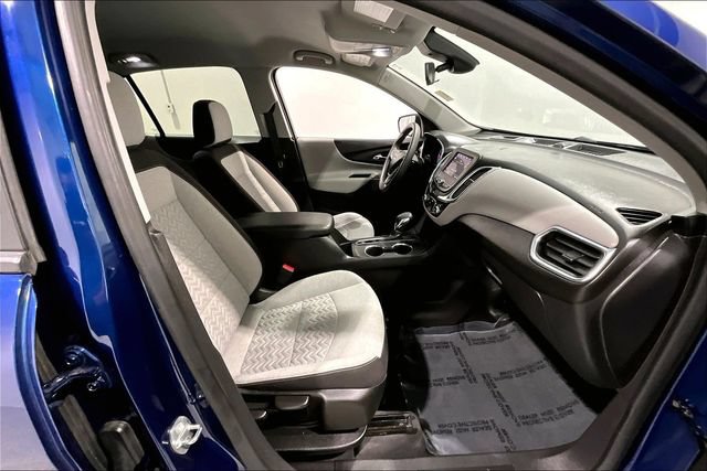 Used 2023 Chevrolet Equinox LS AWD/4WD image 32