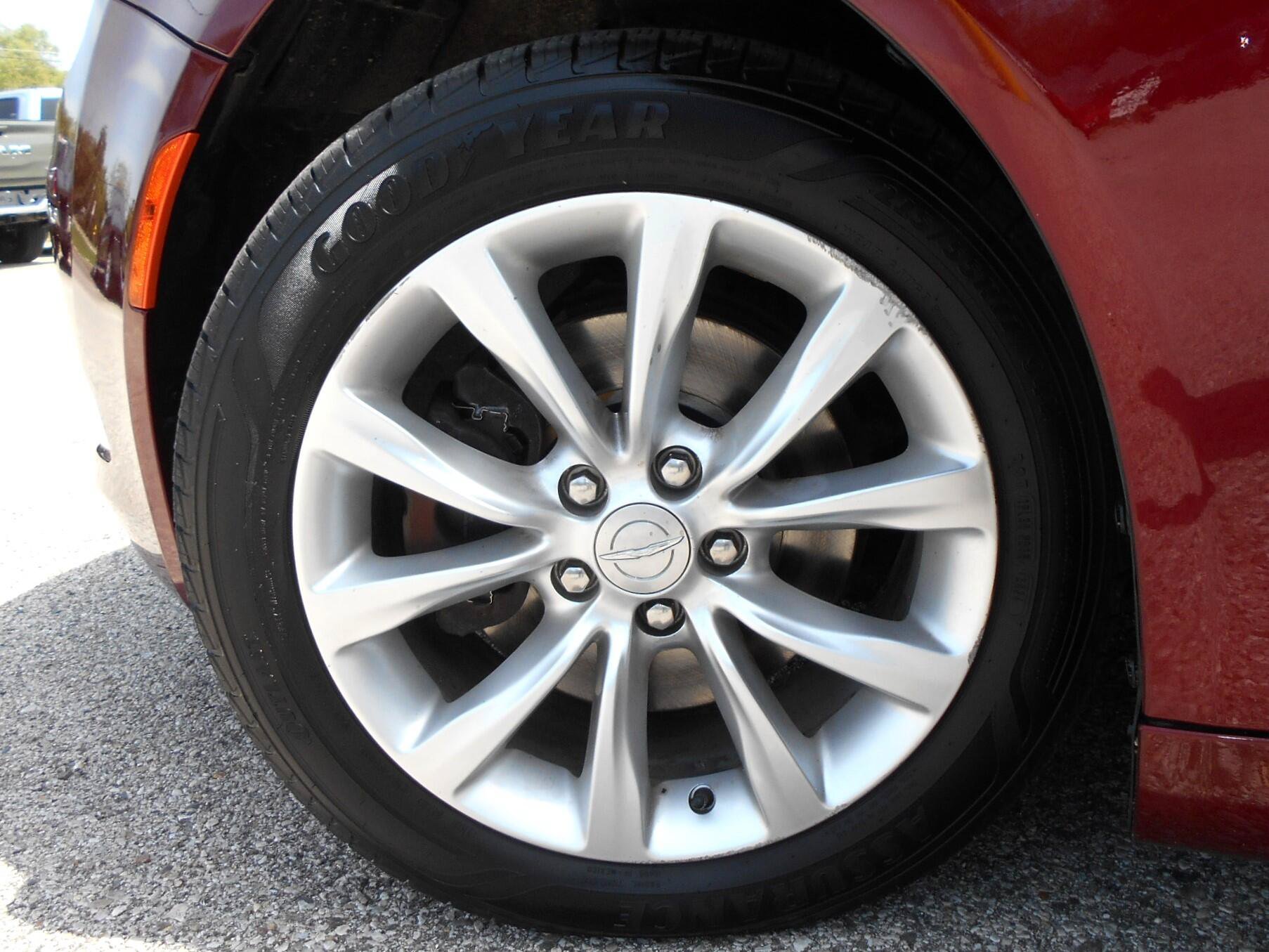 Used 2015 Chrysler 200 C w/ Navigation & Sound Group I FWD image 11