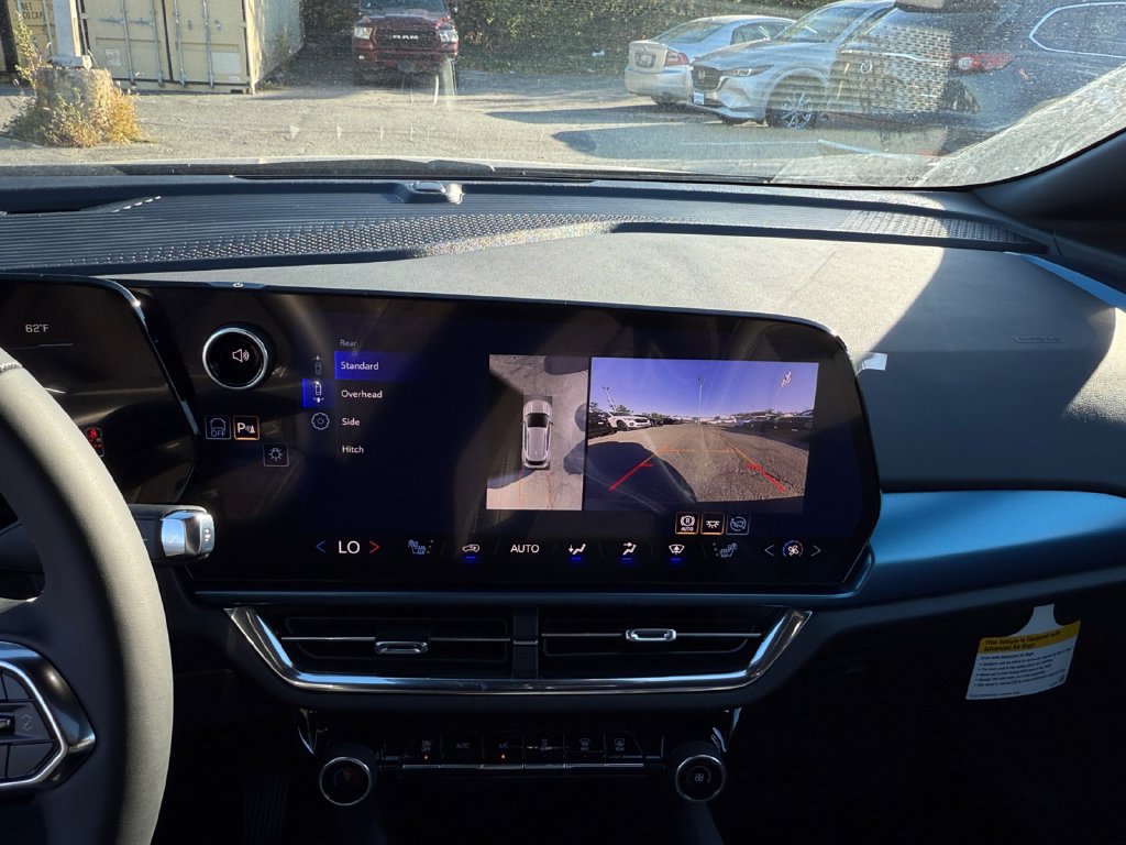 New 2026 Chevrolet Equinox EV LT FWD image 21