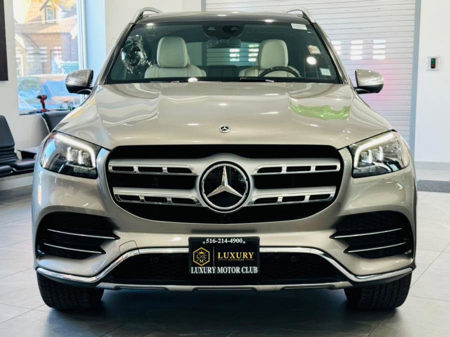 Used 2023 Mercedes-Benz GLS 450 4MATIC w/ AMG Line Exterior image 2