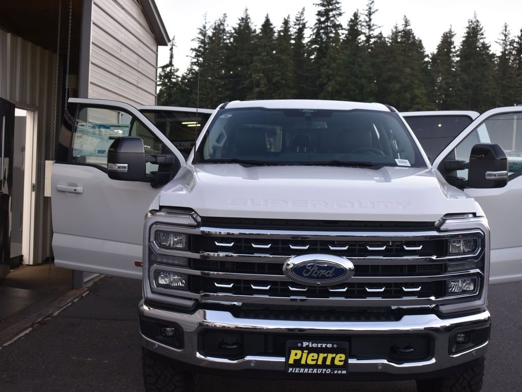New 2025 Ford F350 Lariat w/ Lariat Ultimate Package image 24
