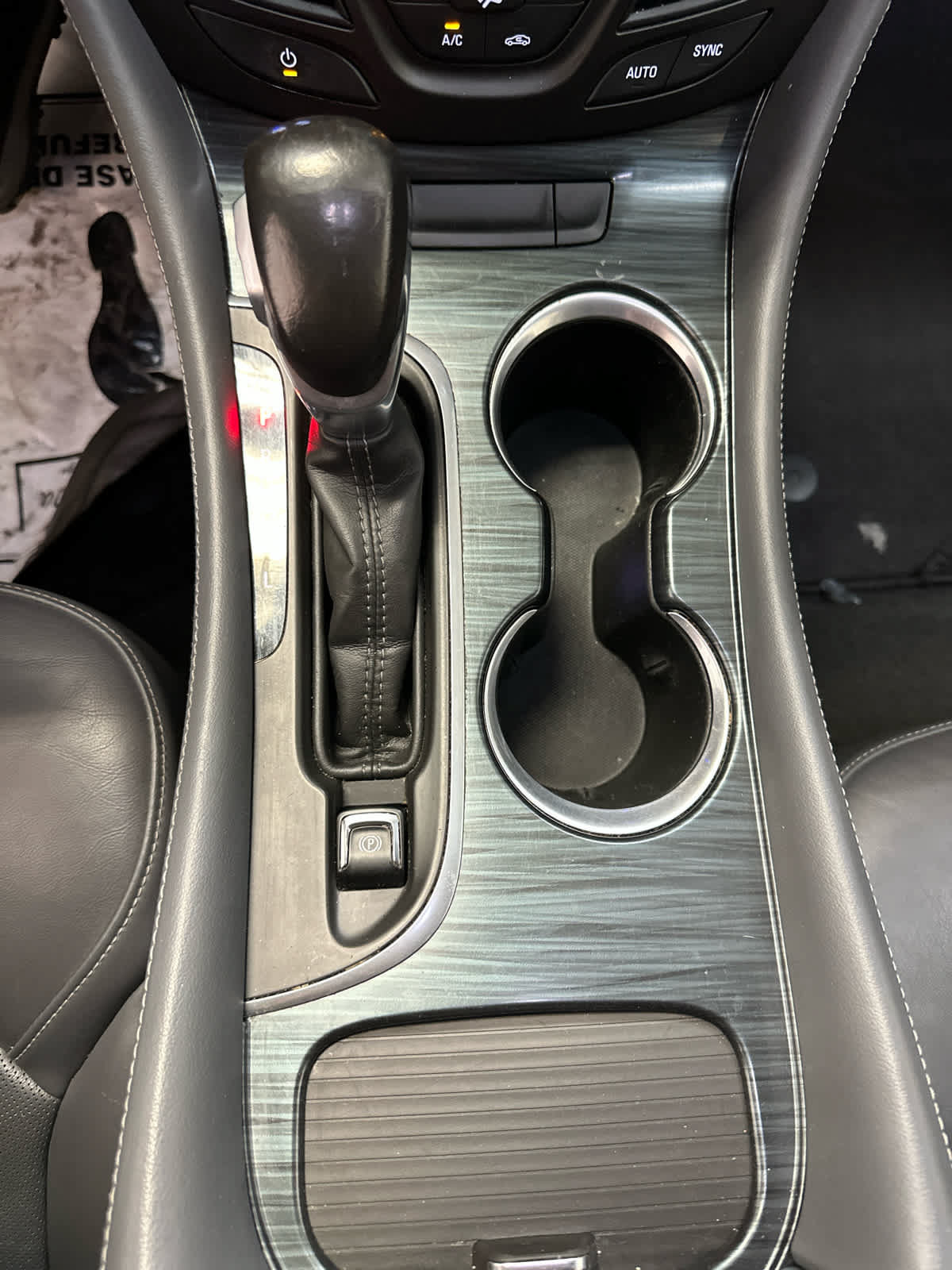 Used 2020 Buick Envision Essence FWD image 23