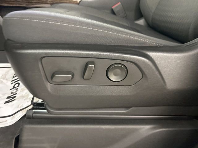 Used 2022 GMC Sierra 1500 Elevation w/ Preferred Package image 9