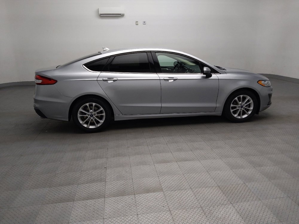 Used 2020 Ford Fusion SE FWD image 10