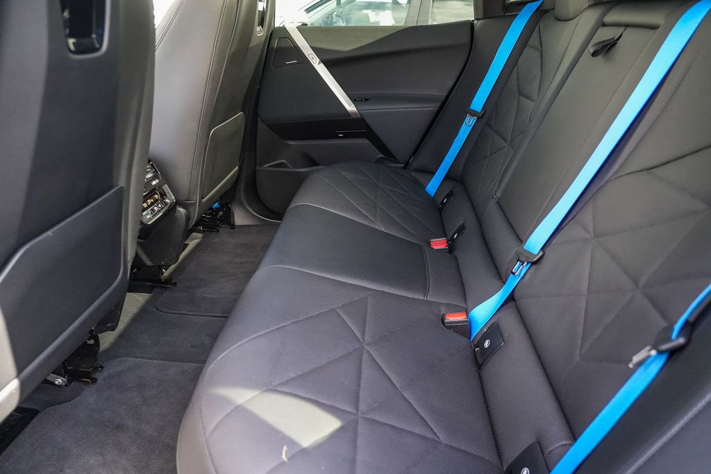 Used 2024 BMW iX xDrive50 image 19