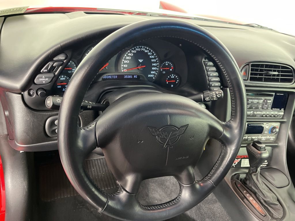 Used 1999 Chevrolet Corvette Coupe w/ Roof Pkg image 25