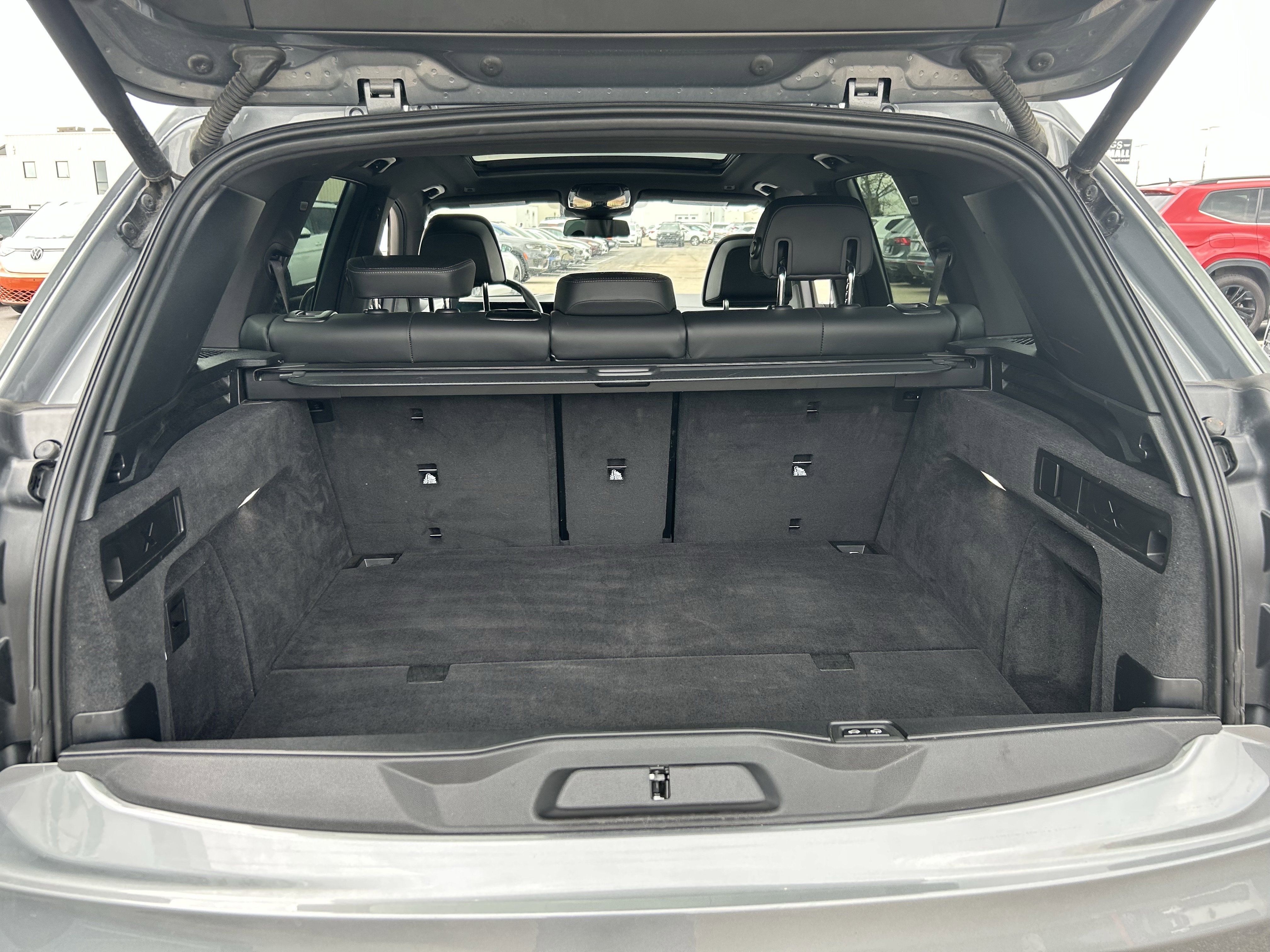 Used 2025 BMW X5 xDrive50e image 27